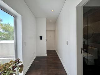 Foto 42 de Moderna  Casa al Lago en Venta en Santa Barbara