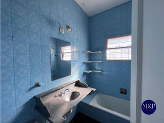 Foto 16 de VENTA- CASA ESQUINA 4 DORMITORIOS- COFICO
