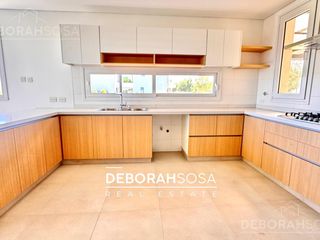 Foto 17 de Casa en Venta 7 ambientes al Agua - Puertos Barrio Muelles
