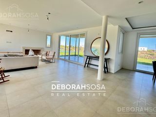 Foto 9 de Casa en Venta 7 ambientes al Agua - Puertos Barrio Muelles