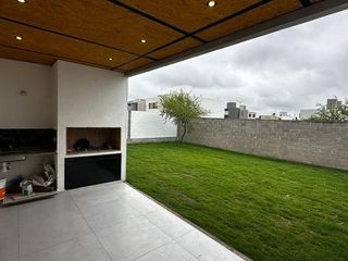 Foto 5 de AMPLIA CASA A ESTRENAR - 3 dormitorios, Sala de estudio - Solares de Manantiales!