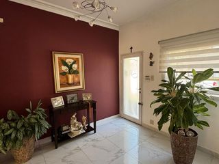 Foto 1 de se vende hermosa propiedad en Santa Fe Capital
