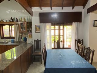 Foto 15 de CASA EN VENTA  CON RENTA  EN MASCHWITZ - MAROTO PROPIEDADES