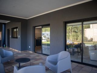 Foto 12 de Casa nueva en barrio privado de Lobos