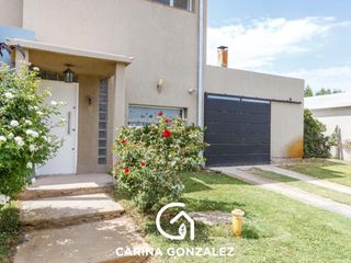 Foto 4 de Venta Casa 2 dormitorios con pileta Neuquén Capital