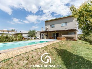 Foto 32 de Venta Casa 2 dormitorios con pileta Neuquén Capital