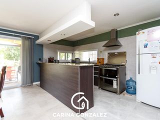 Foto 10 de Venta Casa 2 dormitorios con pileta Neuquén Capital