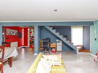 Foto 6 de Venta Casa 2 dormitorios con pileta Neuquén Capital