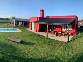 Foto 1 de Casa  Estilo Campo en San Sebastian