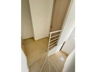 Foto 2 de SE ARRIENDA CASA NUEVA URB SENDEROS DE SEVILLA