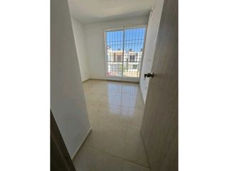 Foto 7 de SE ARRIENDA CASA NUEVA URB SENDEROS DE SEVILLA