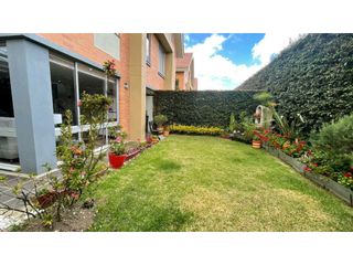 Foto 13 de Amplia casa para venta en Cajicá con zona verde privada.