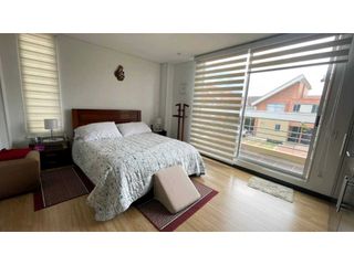 Foto 18 de Amplia casa para venta en Cajicá con zona verde privada.