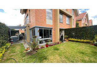Foto 15 de Amplia casa para venta en Cajicá con zona verde privada.