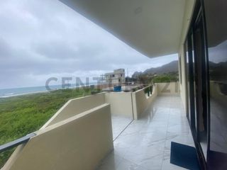 Foto 1 de SE VENDE CASA VISTA AL MAR EN 