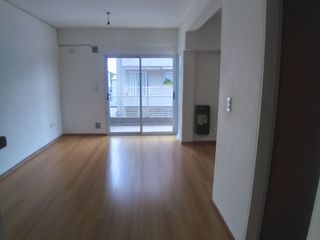 Foto 7 de Departamento en alquiler en Lanus Oeste