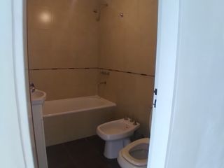 Foto 10 de Departamento en alquiler en Lanus Oeste