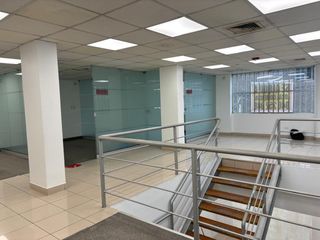 Foto 3 de LOCAL COMERCIAL A 2 CDRAS DEL MERCADO CAQUETA