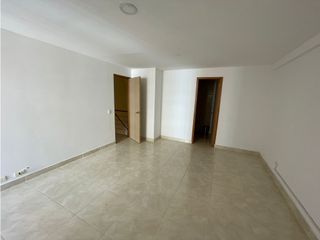Foto 11 de Venta de apartamento dúplex e Niquia