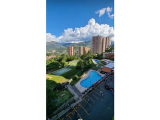 Foto 18 de Venta de apartamento dúplex e Niquia