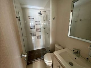 Foto 9 de Venta de apartamento dúplex e Niquia