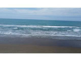 Foto 3 de En venta lotes de terreno Proyecto San Jose Beach  frente al mar.