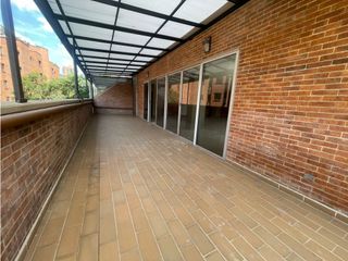 Foto 9 de OFICINA EN ARRIENDO SECTOR CASTROPOL - POBLADO
