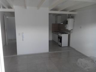 Foto 1 de DEPTO 2 AMB.TIPO LOFT CON COCHERA , COMPLEJO CON PISICINA 2 PISO POR ESCALERA.SIN EXPENSAS NI ABL