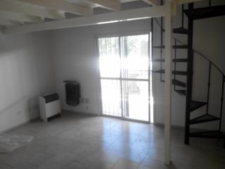 Foto 7 de DEPTO 2 AMB.TIPO LOFT CON COCHERA , COMPLEJO CON PISICINA 2 PISO POR ESCALERA.SIN EXPENSAS NI ABL