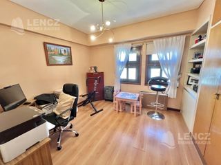 Foto 11 de Venta Departaento Semipiso 6 Ambientes con doble cochera, Plaza Conesa, Pileta- Quilmes