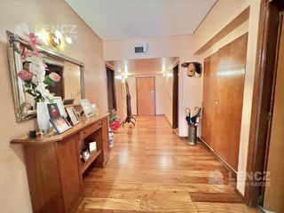 Foto 41 de Venta Departaento Semipiso 6 Ambientes con doble cochera, Plaza Conesa, Pileta- Quilmes