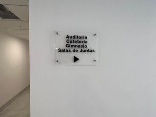 Foto 8 de Venta de Oficina en  Torre Titanium 1, La Aurora  JosG
