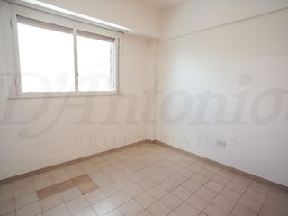 Foto 11 de Departamento de 2 ambientes. Excelente luminosidad. Apto Profesional