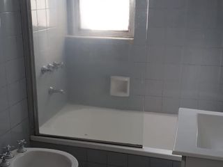 Foto 14 de Departamento de 2 ambientes. Excelente luminosidad. Apto Profesional