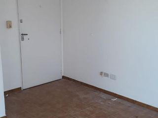 Foto 5 de Departamento de 2 ambientes. Excelente luminosidad. Apto Profesional