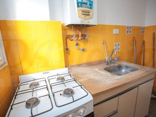 Foto 9 de Departamento de 2 ambientes. Excelente luminosidad. Apto Profesional