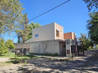 Foto 1 de Venta Casa 3 dormi, zona Aeropuerto - Neuquen Capital