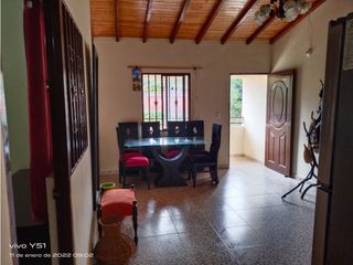 Foto 5 de VENDO CASA BARRIO LENGUERKE