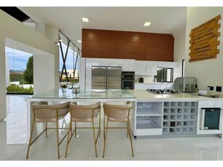 Foto 11 de Exclusiva casa en Altos de Palmas
