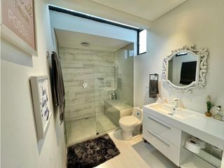 Foto 17 de Exclusiva casa en Altos de Palmas