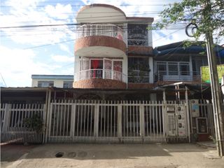 Foto 1 de APARTAMENTOS BARRIO GUADUALES