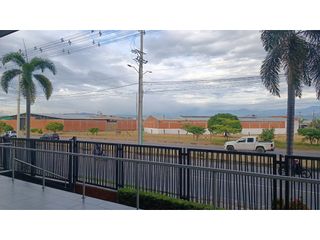 Foto 5 de LOCAL EDIFICIO PROHUILA