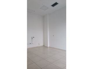 Foto 4 de LOCAL EDIFICIO PROHUILA