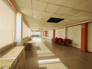 Foto 19 de SE ARRIENDA OFICINA CON MOBILIARIO 1639M2