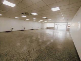 Foto 13 de SE ARRIENDA OFICINA CON MOBILIARIO 1639M2