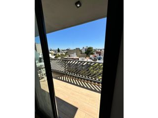 Foto 4 de Amoblado-Gran Balcón-Con Renta