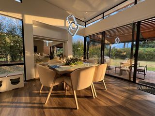 Foto 4 de Venta Exclusiva: Moderna Casa de un Piso en Refugio del Valle, La Calera