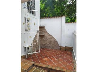 Foto 2 de EN VENTA CASA DE DOS NIVELES EN BAVIERA FLORIDABLANCA SANTANDER