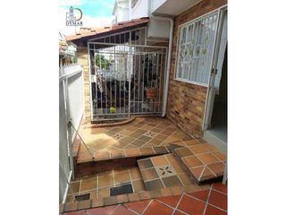Foto 1 de EN VENTA CASA DE DOS NIVELES EN BAVIERA FLORIDABLANCA SANTANDER