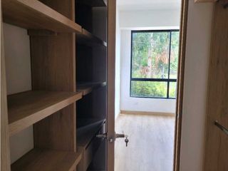 Foto 7 de Venta de Apartamento En el Retiro Excelente Unidad Cerrada